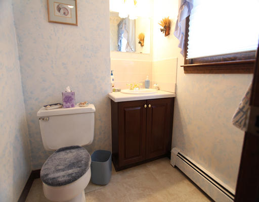 10 Bantry Road Southborough, MA 01772 - Photo 14 of 27 Gallery Image 14