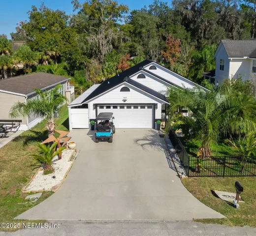 $479,000 | 289 Maxwell Drive, Welaka, FL 32193