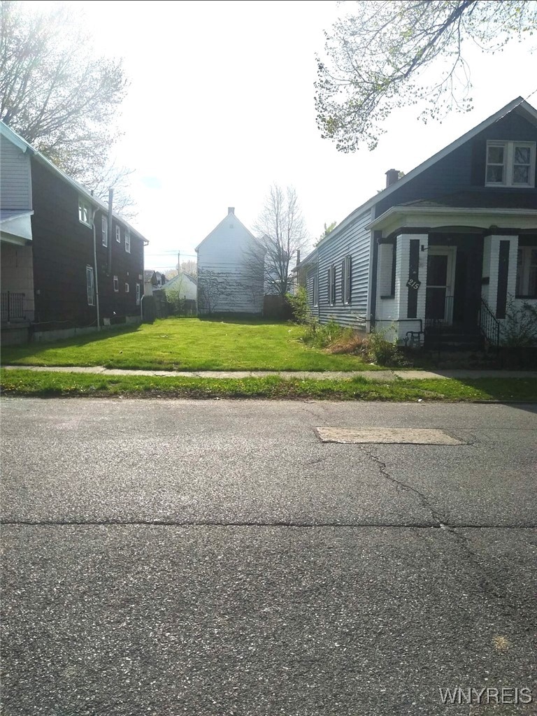 217 Hamburg Street Buffalo, NY 14204 - Photo 1 of 1 Gallery Image 1
