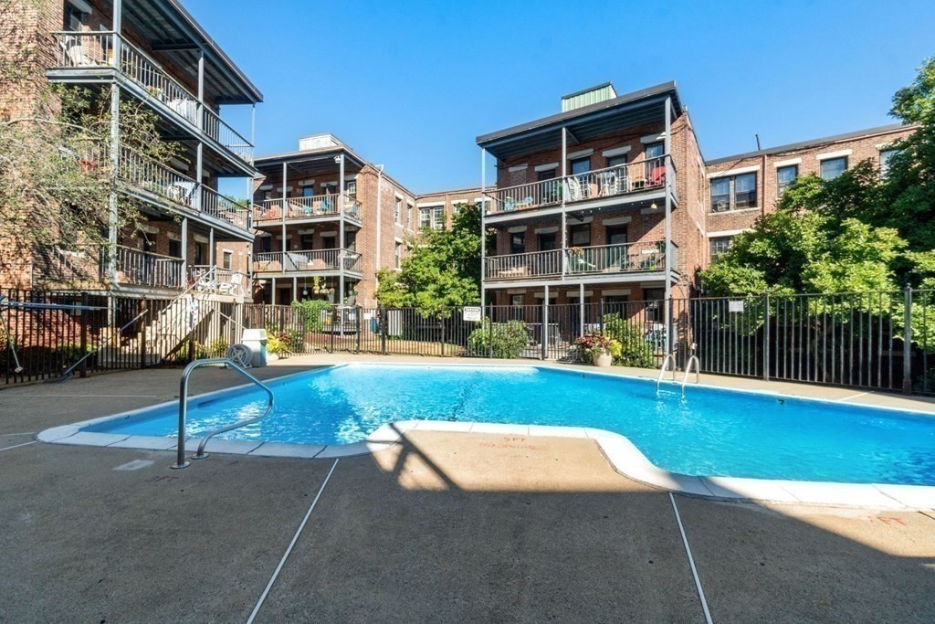 132 Sutherland Road, Unit A Boston, MA 02135 - Photo 15 of 18