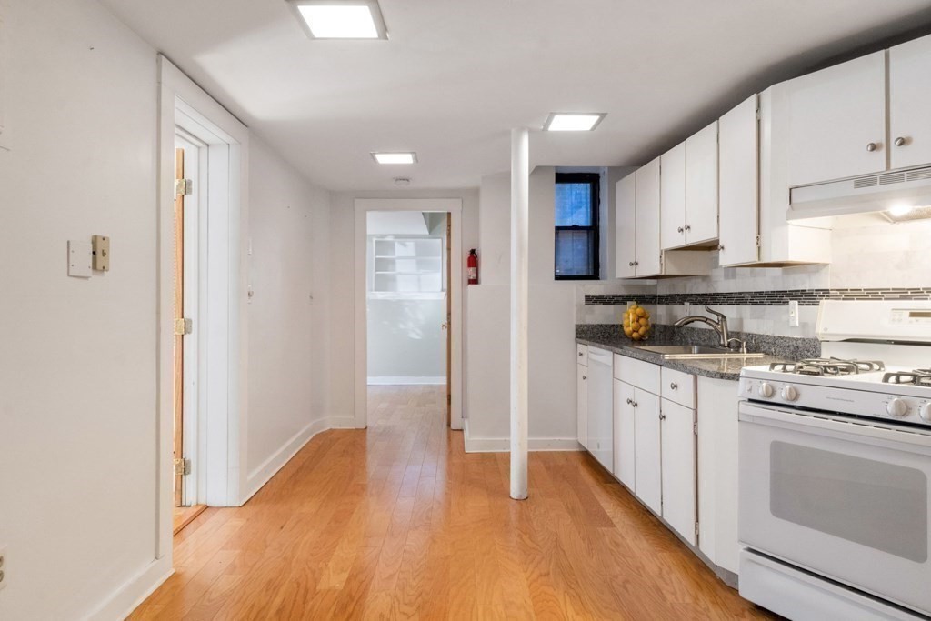 132 Sutherland Road, Unit A Boston, MA 02135 - Photo 6 of 18