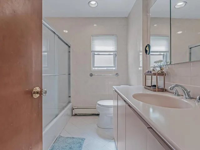 $1,160,000 | 25 Lawrence Street, New Hyde Park, NY 11040