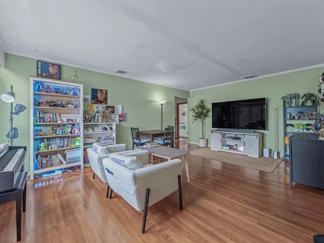 $1,160,000 | 25 Lawrence Street, New Hyde Park, NY 11040