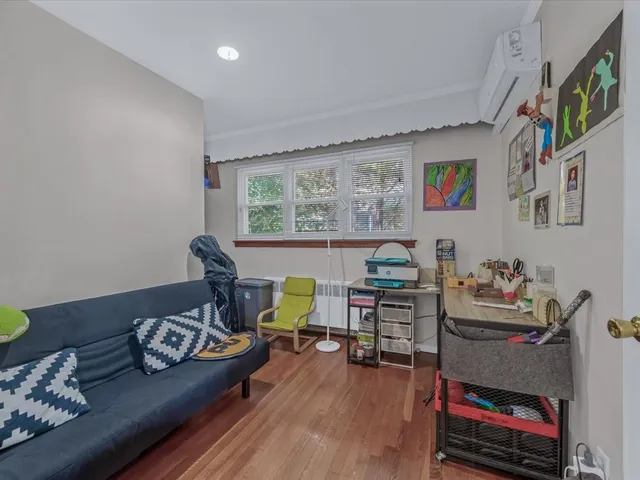 $1,160,000 | 25 Lawrence Street, New Hyde Park, NY 11040