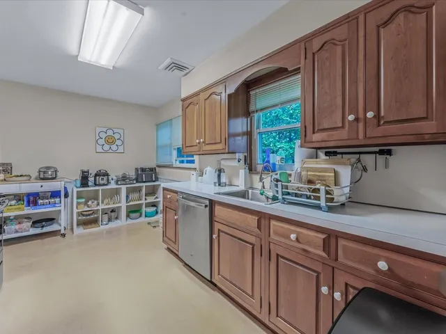 $1,160,000 | 25 Lawrence Street, New Hyde Park, NY 11040