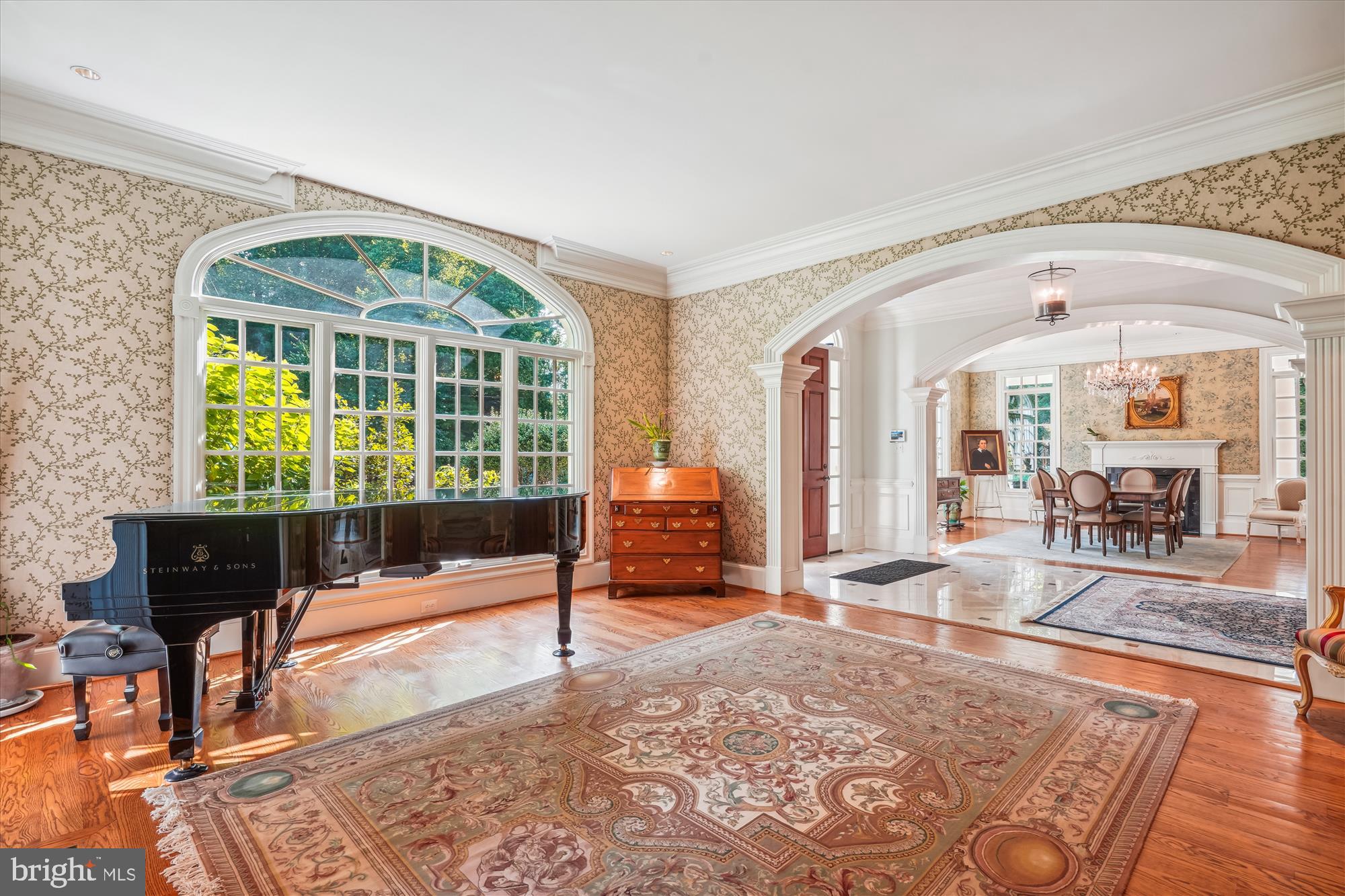 7811 Langley Ridge Road McLean, VA 22102 - Photo 5 of 78 Living Room