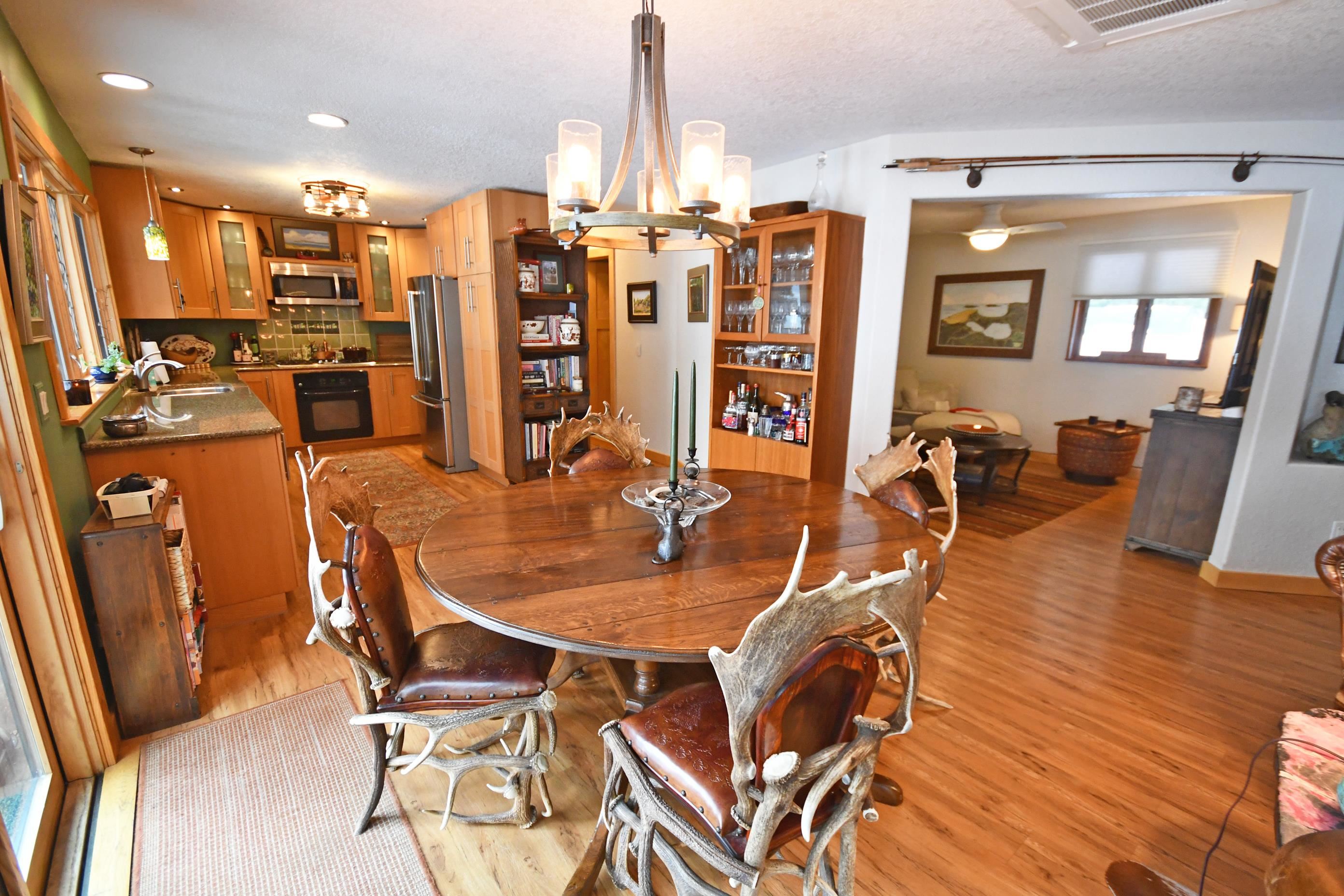 63 West Traverse Lake Road Cedar, MI 49621 - Photo 25 of 68 1931046-80e4904e-29e7-45cf-afc2-71349fb69b9e.JPG
