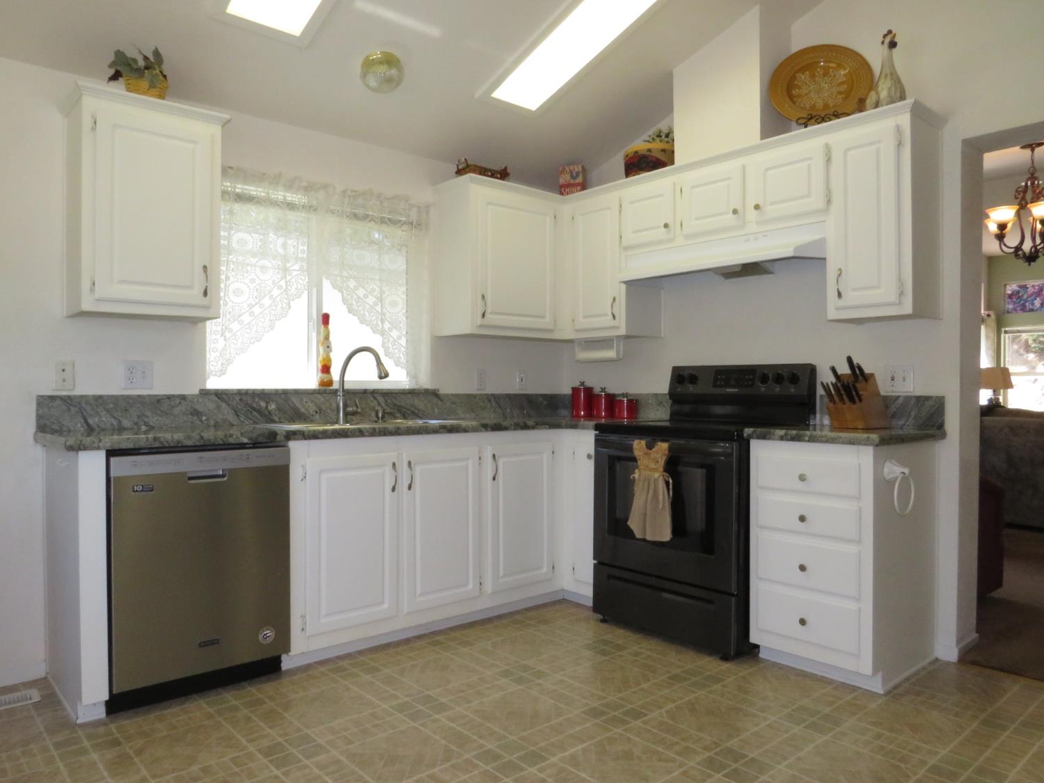 450 Gladycon Road, Unit 94 Colfax, CA 95713 - Photo 3 of 38