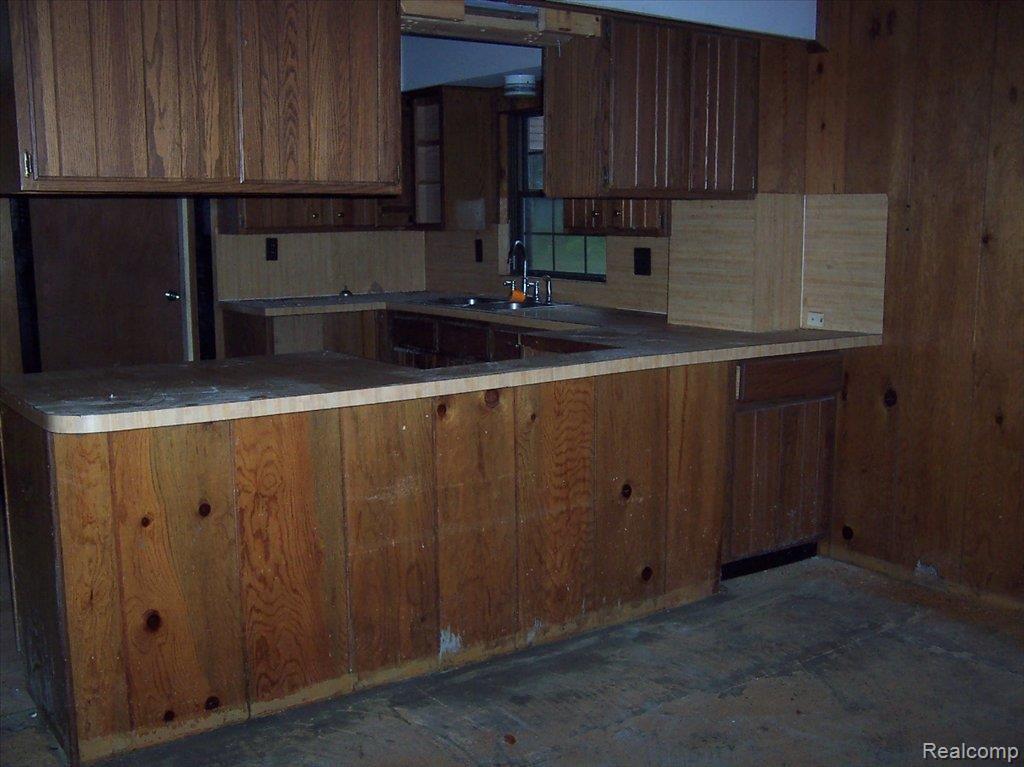 5449 Waldon Road Clarkston, MI 48348 - Photo 12 of 25 Waldon 5449 10 02 09 016