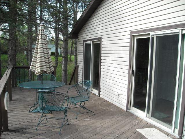 381 North Elm Grove Road Lapeer, MI 48446 - Photo 35 of 38