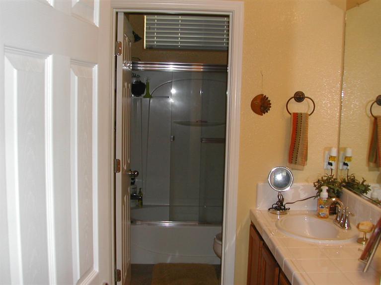 577 Sierra Avenue Reedley, CA 93654 - Photo 12 of 14 Gallery Image 12