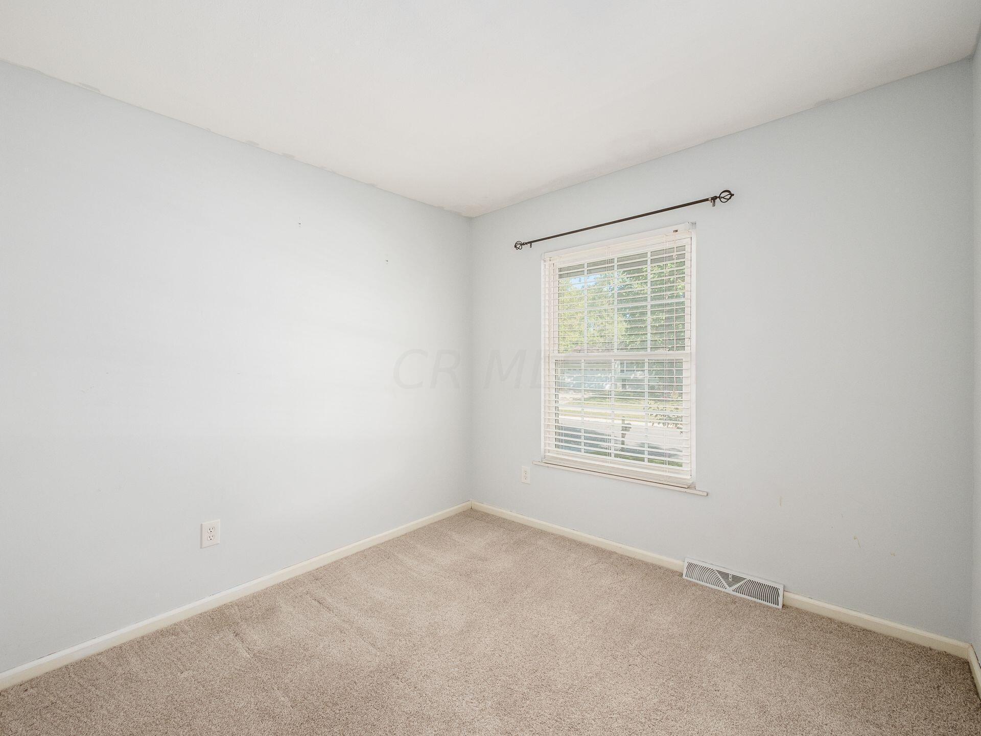 263 Dunchurch Road Columbus, OH 43230 - Photo 14 of 33 027_c10b9_A 263 Dunchurch 058