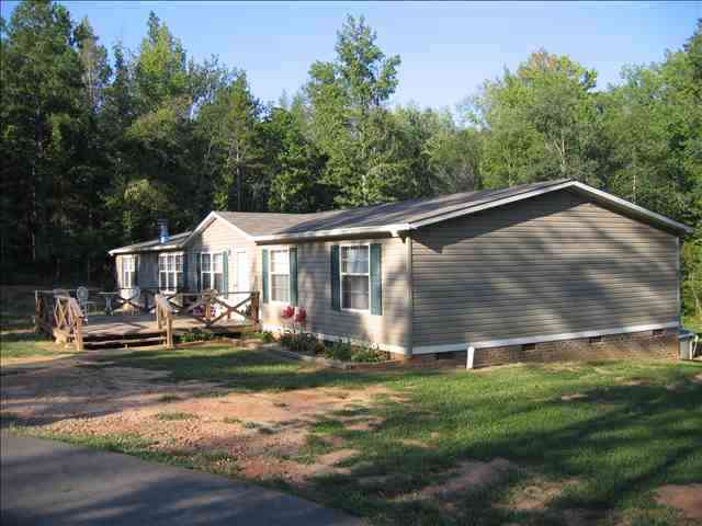 443 Hawthorne Road Honea Path, SC 29654 - Photo 3 of 13