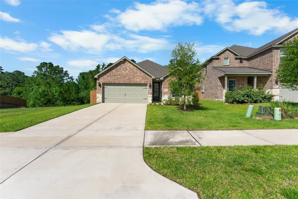$339,900 | 6167 White Spruce Drive, Conroe, TX 77304