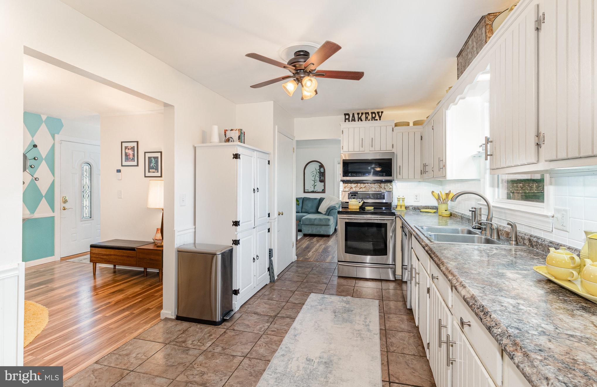 107 Pearl Drive Carlisle, PA 17013 - Photo 8 of 30