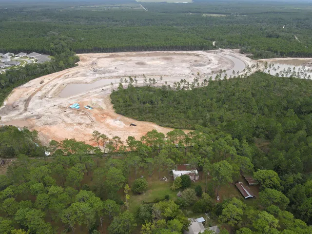 $3,500,000 | 14703 Highway 331 Business, Freeport, FL 32439