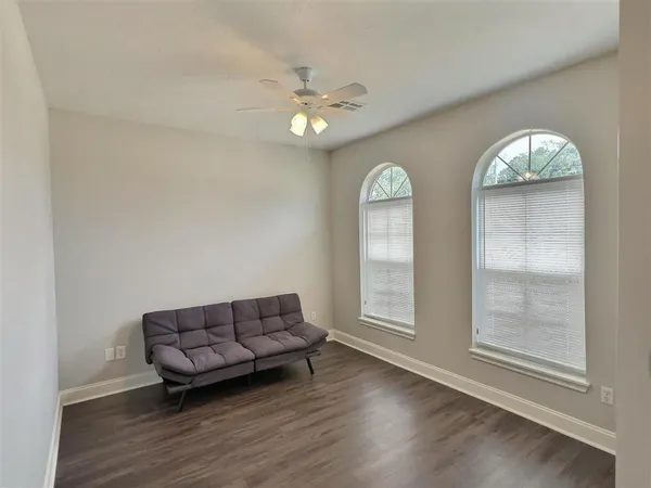 $2,200 | 1825 East Prien Lake Road, Lake Charles, LA 70601