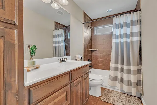 $403,500 | 805 Linda Drive, Joshua, TX 76058