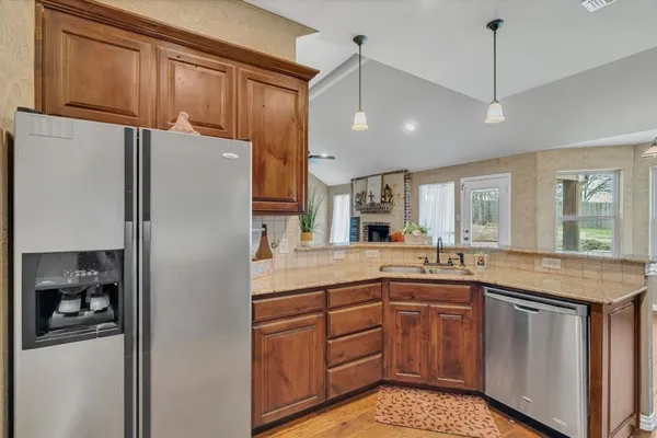 $403,500 | 805 Linda Drive, Joshua, TX 76058