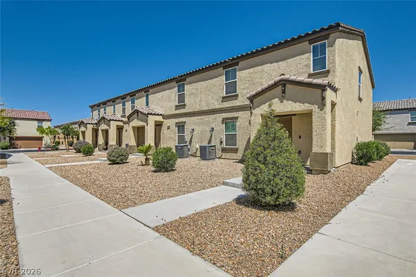 $2,800 | 5109 Steep Cliffs Avenue, Las Vegas, NV 89115