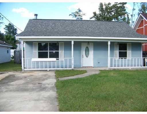 2218 Robin Street Slidell, LA 70460 - Photo 1 of 12 Gallery Image 1