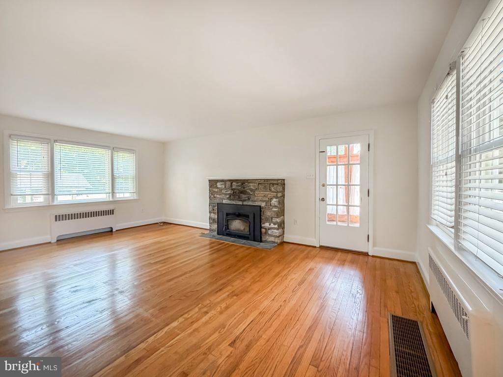 1237 Pine Grove Road Yardley, PA 19067 - Photo 4 of 43