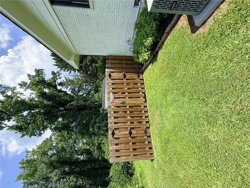 314 Spring Street West Toccoa, GA 30577 - Photo 9 of 75