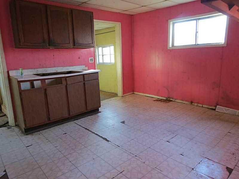 177 Smiley Road Uniontown, PA 15401 - Photo 8 of 12 Kitchen.