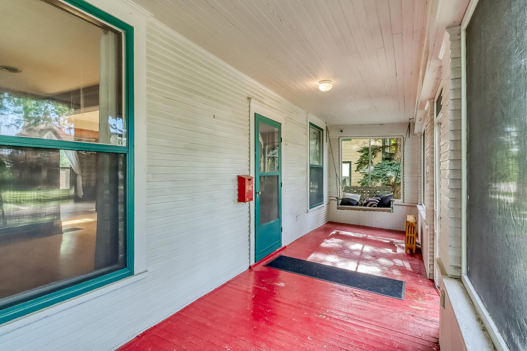 1117 3rd Avenue South Fargo, ND 58103 - Photo 4 of 82