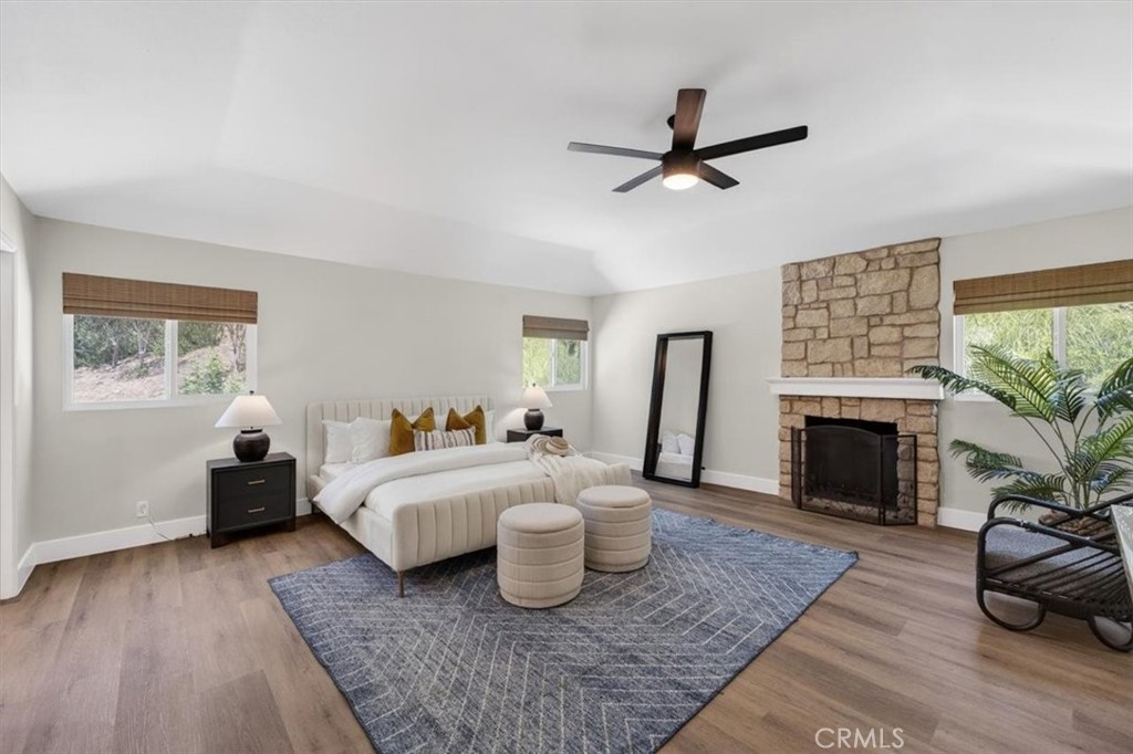 1070 South Road Runner Road Anaheim, CA 92807 - Photo 32 of 70