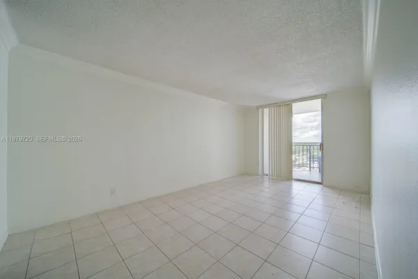 $1,690 | 2903 North Miami Beach Boulevard, Unit 1006, North Miami Beach, FL 33160