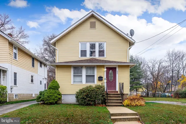 $265,000 | 437 East Barber Avenue, Woodbury, NJ 08096
