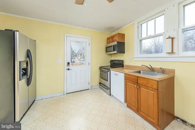 $265,000 | 437 East Barber Avenue, Woodbury, NJ 08096