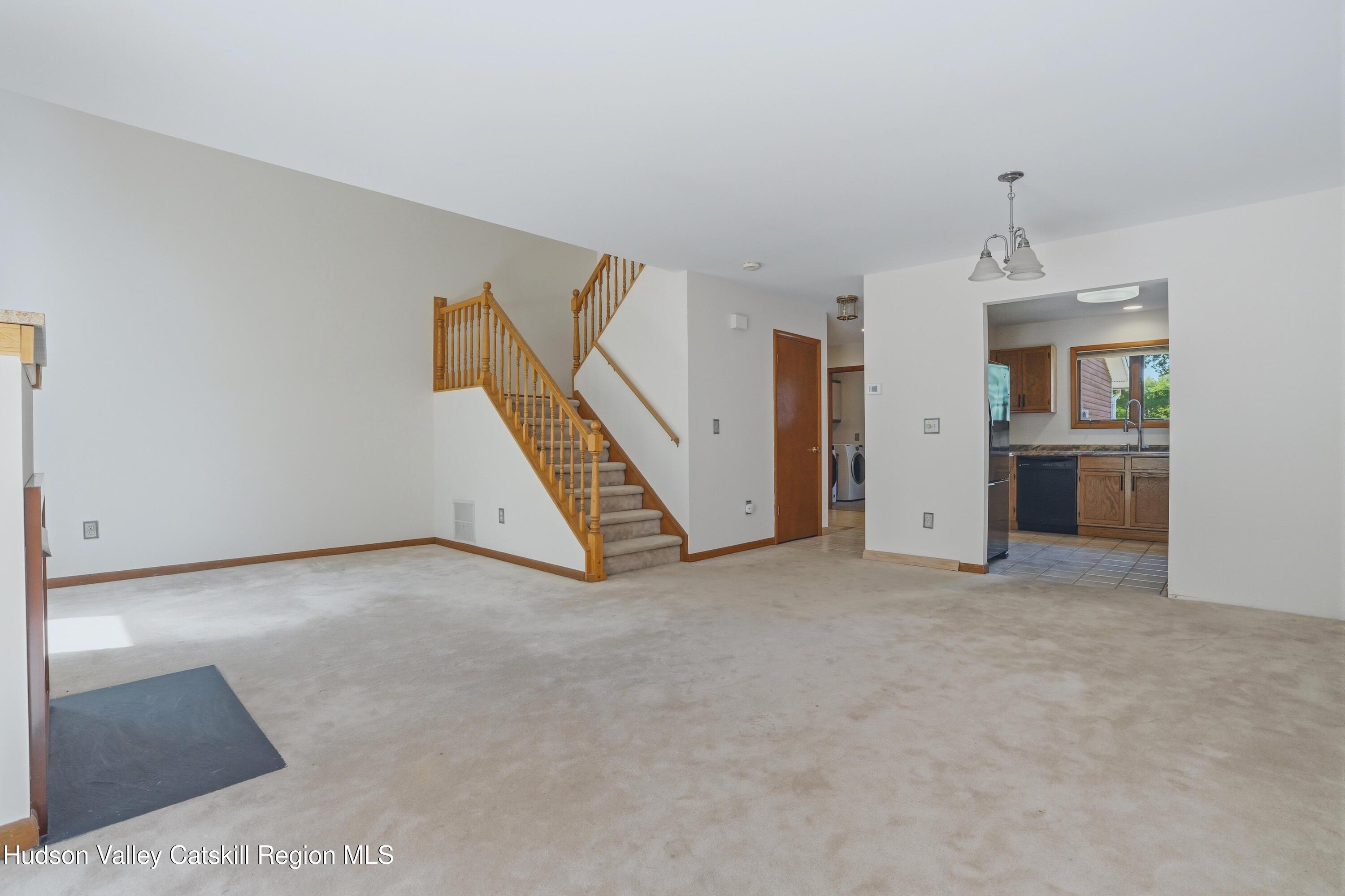 142 Ledge Road Kingston, NY 12401 - Photo 10 of 21 DSC07537