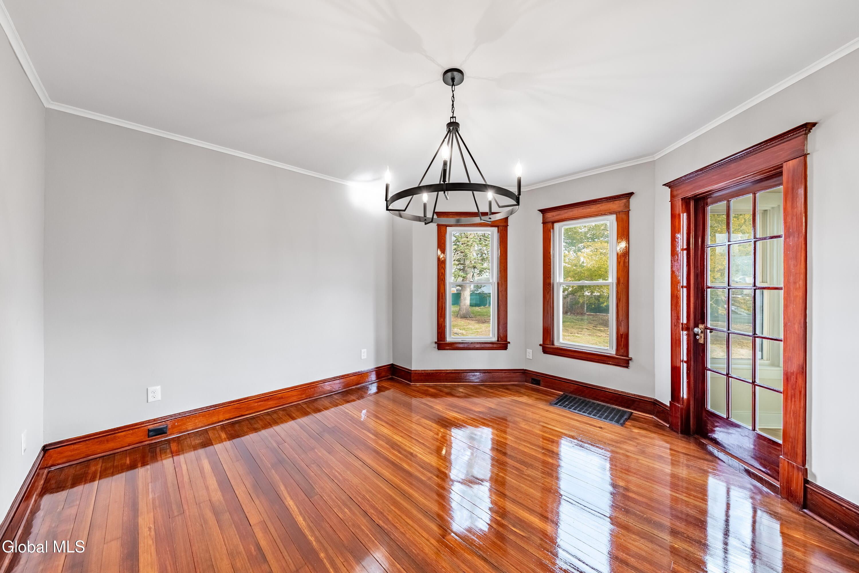 338 Eleanor Street Schenectady, NY 12306 - Photo 14 of 30 DSC08812-HDR