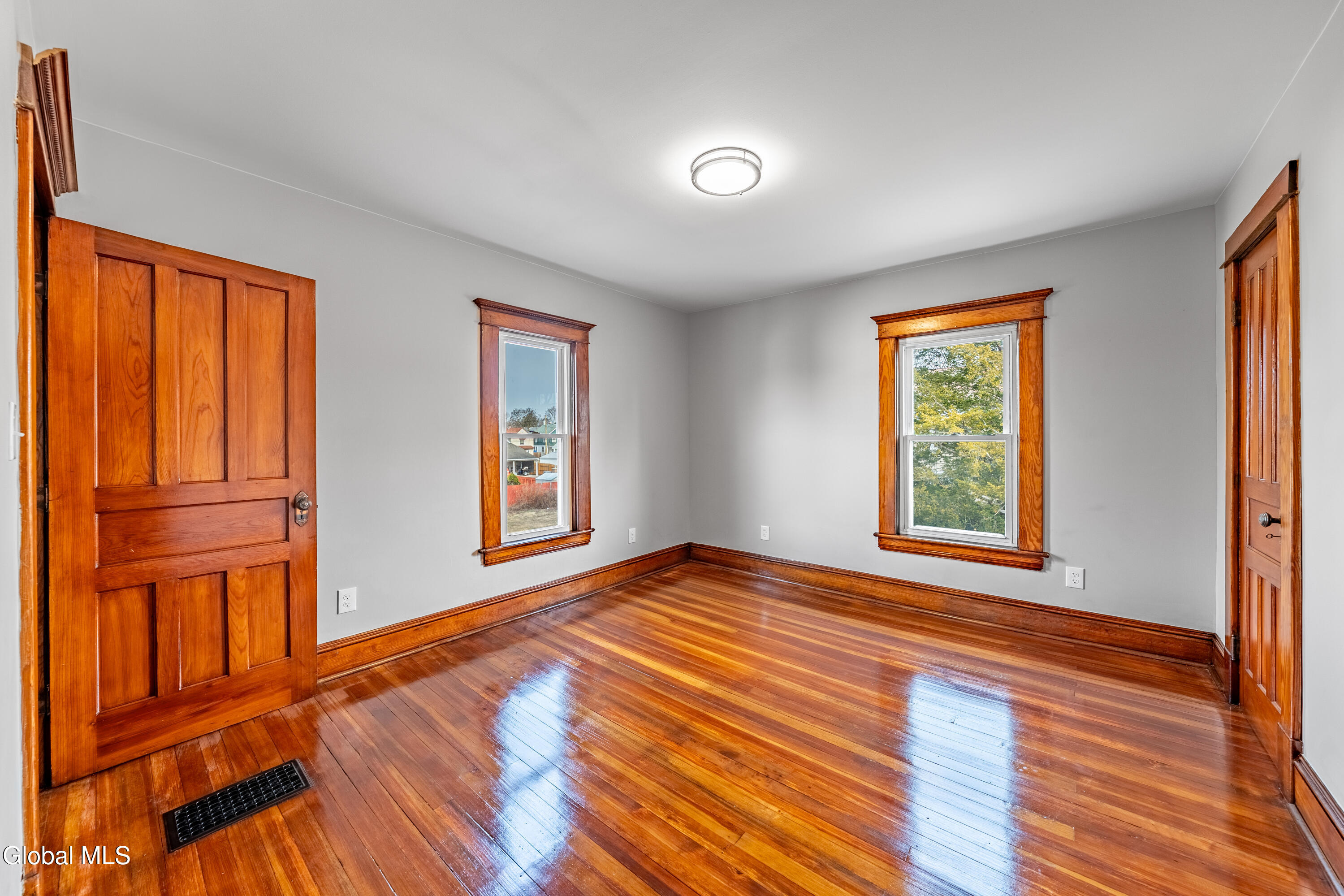 338 Eleanor Street Schenectady, NY 12306 - Photo 23 of 30 DSC08862-HDR