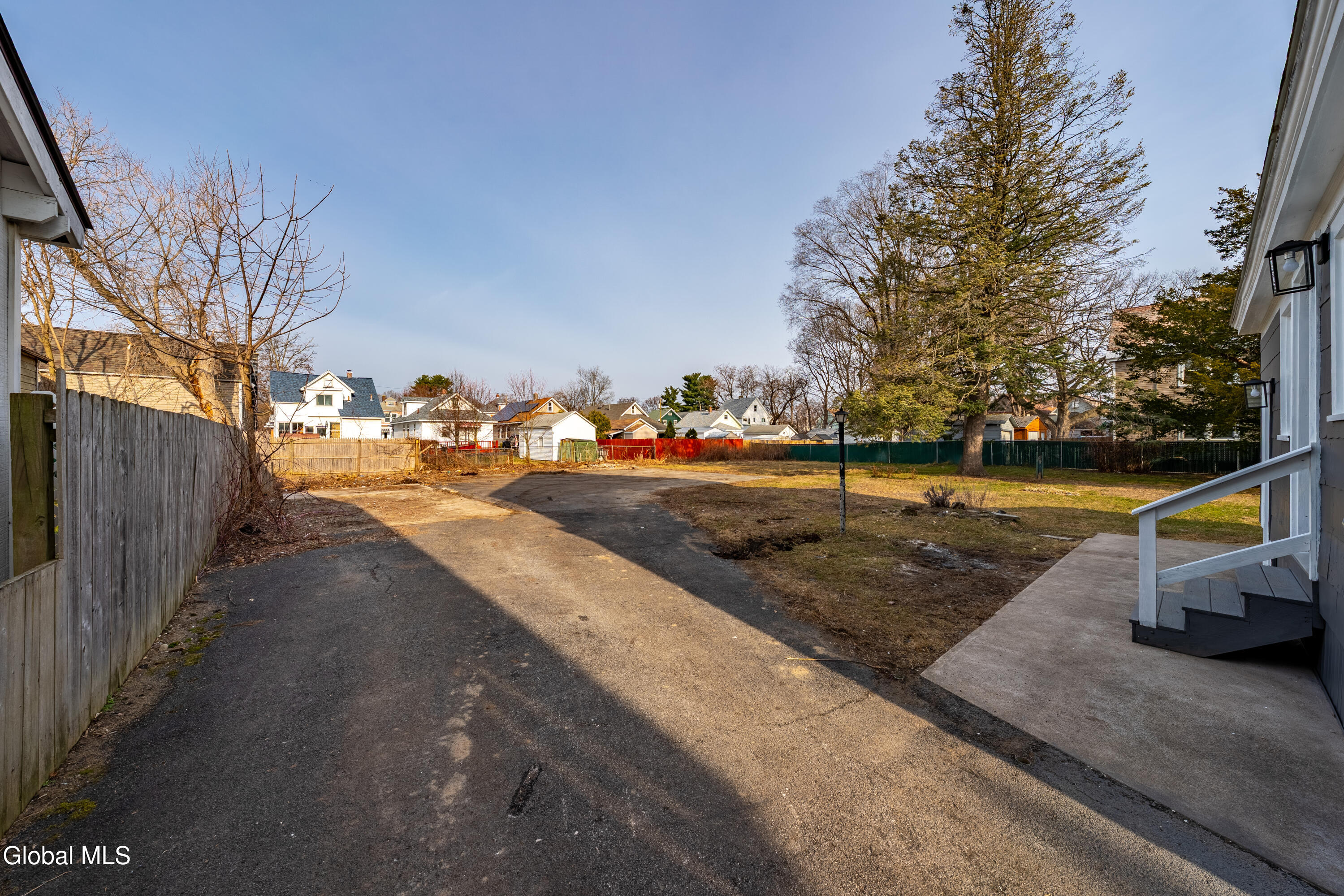 338 Eleanor Street Schenectady, NY 12306 - Photo 4 of 30 DSC08752-HDR