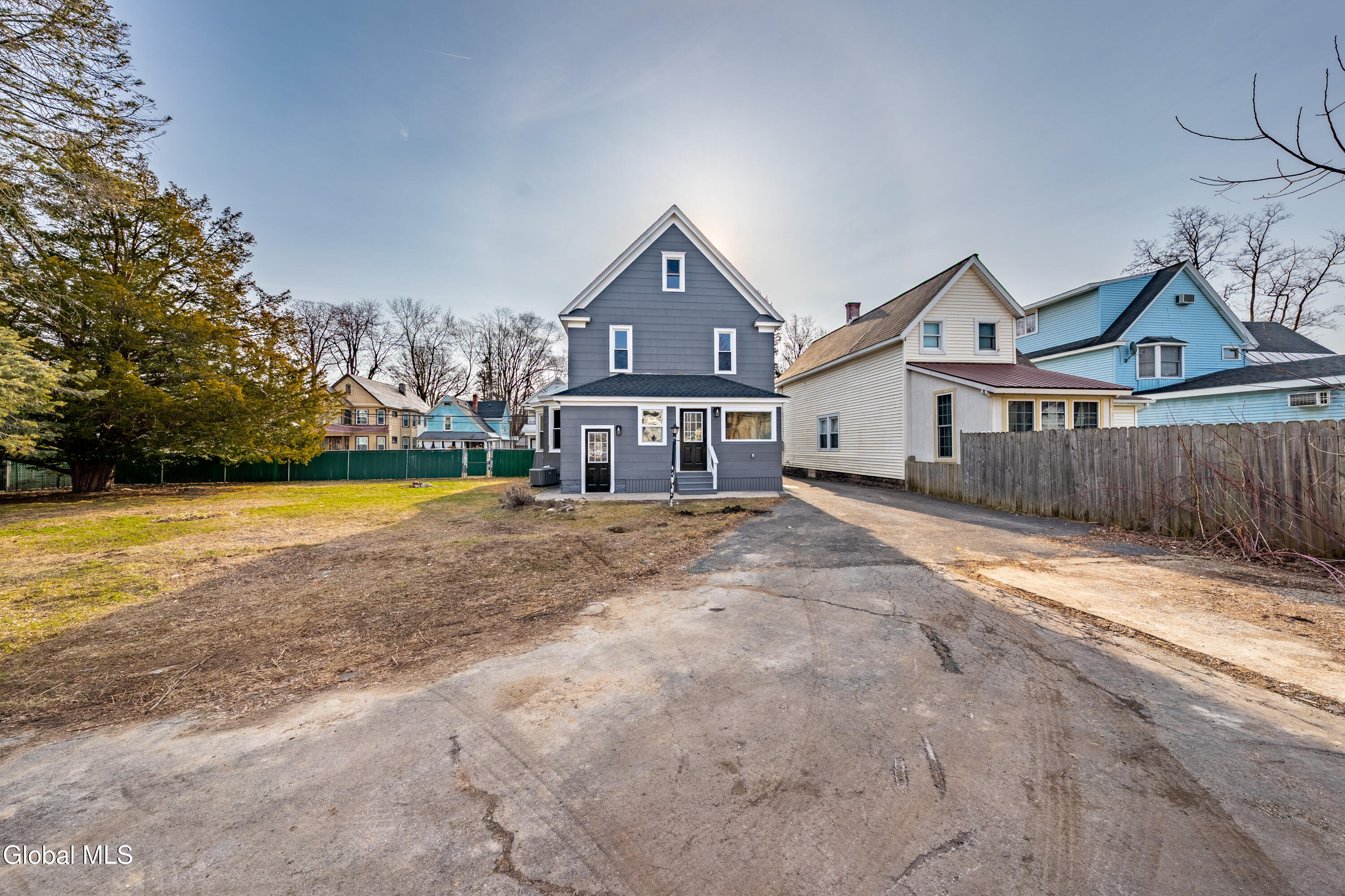 338 Eleanor Street Schenectady, NY 12306 - Photo 5 of 30 DSC08757-HDR