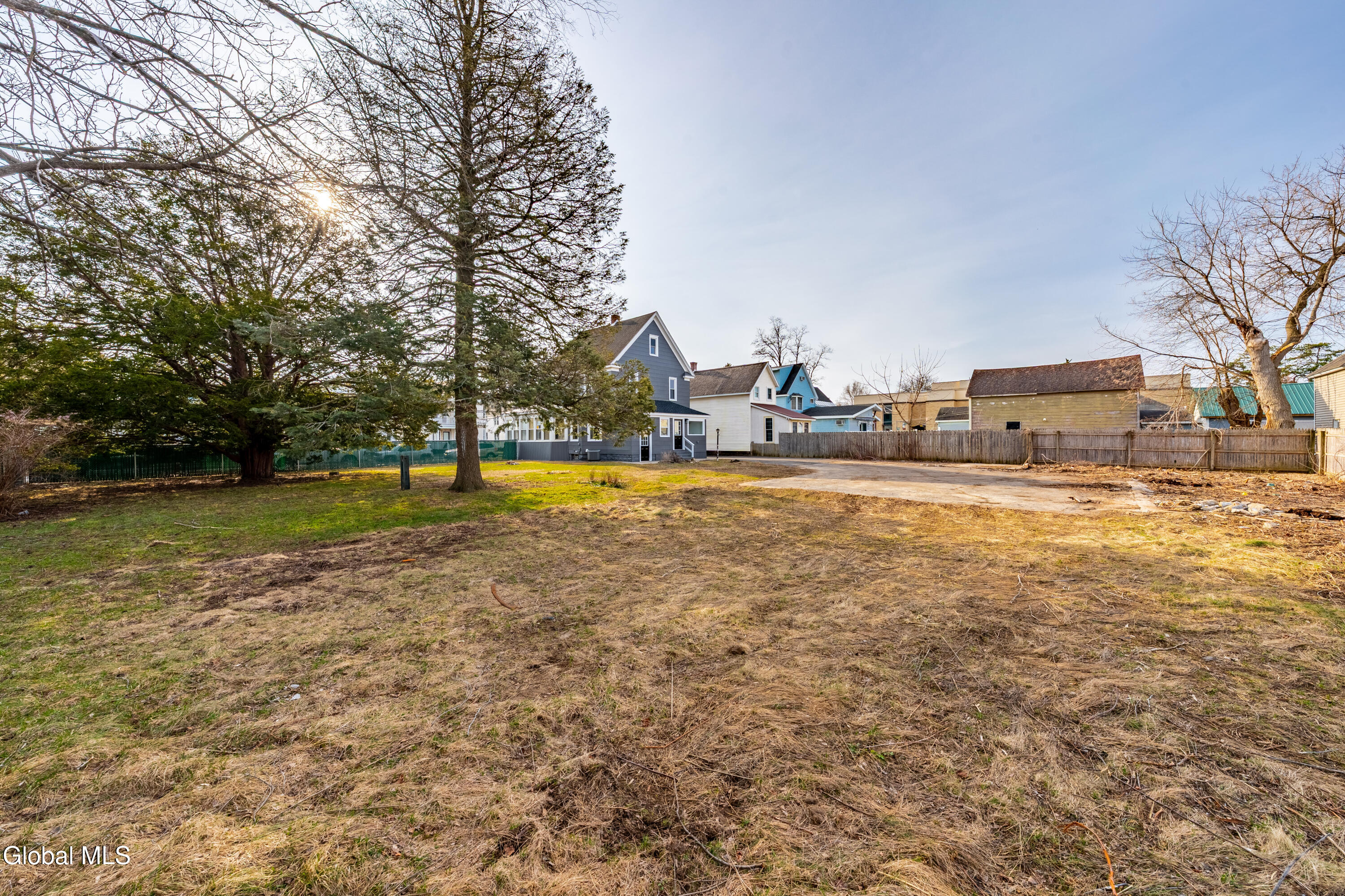338 Eleanor Street Schenectady, NY 12306 - Photo 7 of 30 DSC08767-HDR