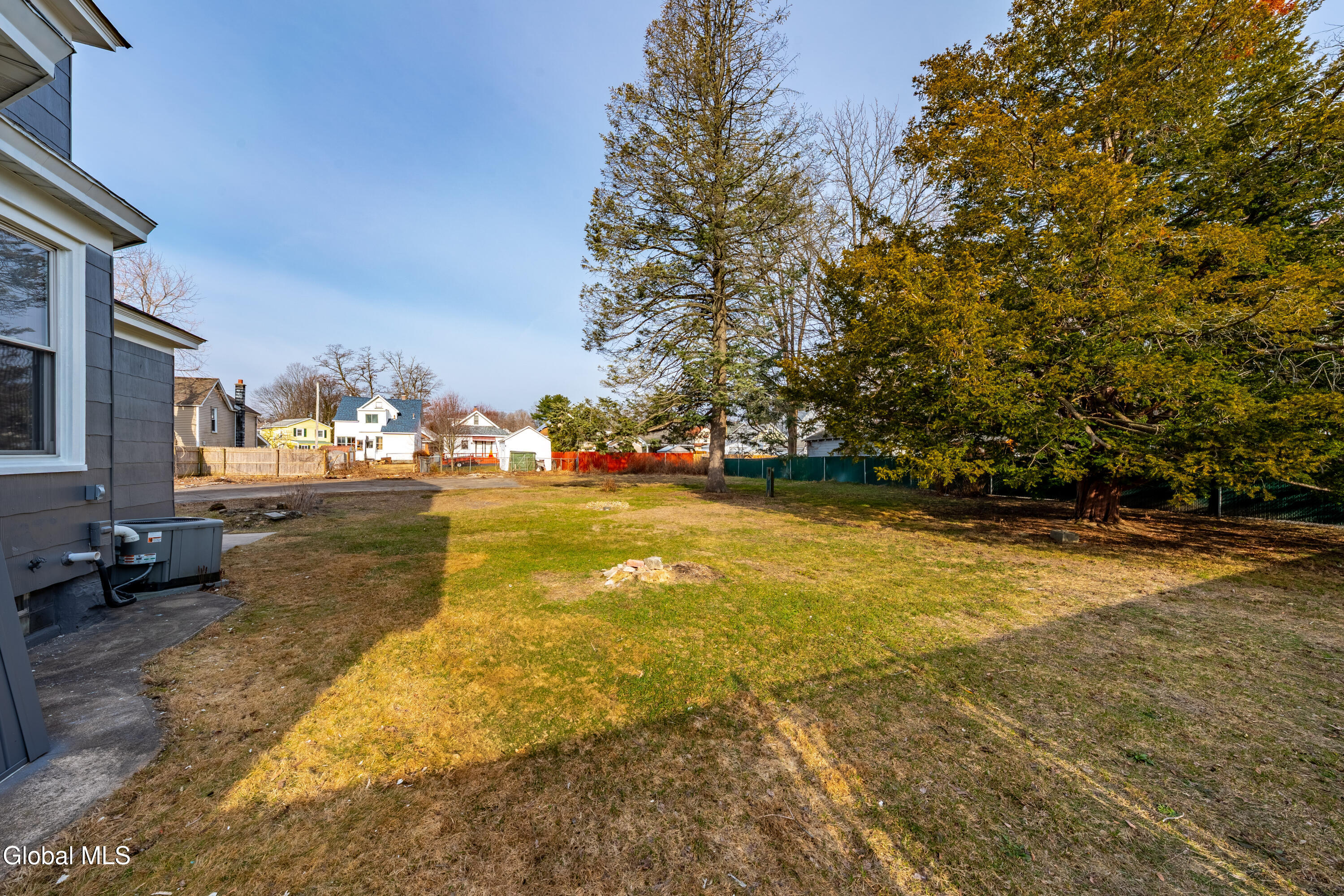 338 Eleanor Street Schenectady, NY 12306 - Photo 8 of 30 DSC08772-HDR