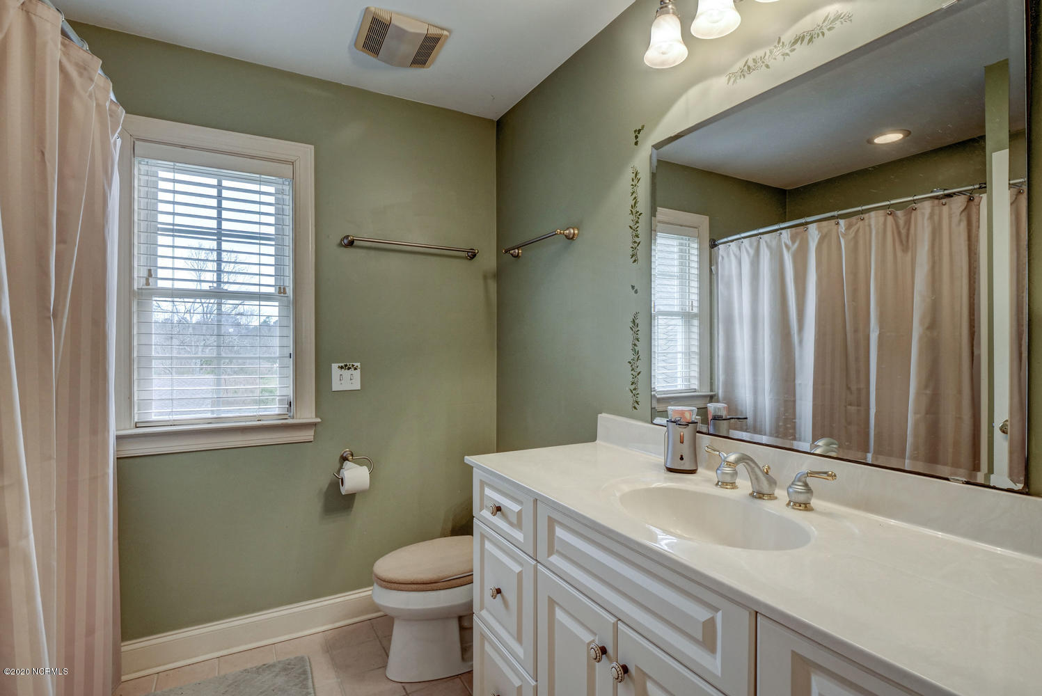 300 Howards Lane Hampstead, NC 28443 - Photo 23 of 32 3005A9~1