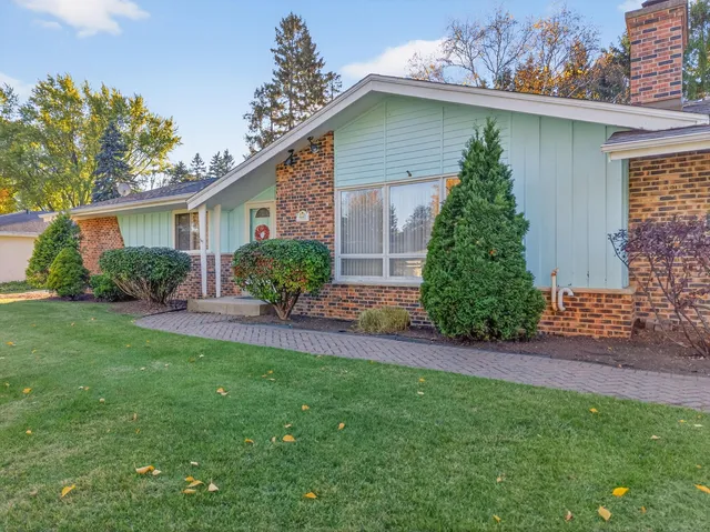 $349,900 | 9497 North Maura Lane, Brown Deer, WI 53223