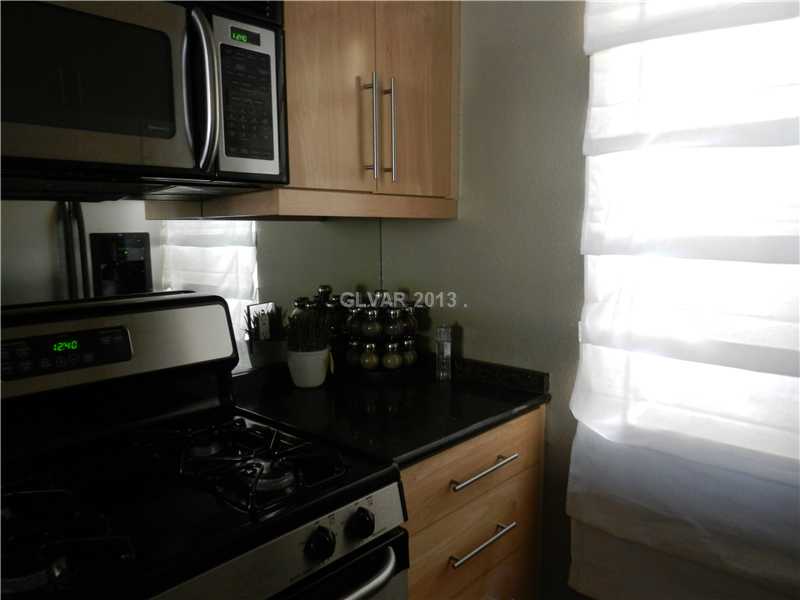 270 East Flamingo Road, Unit 207 Las Vegas, NV 89169 - Photo 4 of 33 Kitchen.