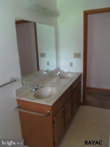 6703 York Road Spring Grove, PA 17362 - Photo 11 of 25