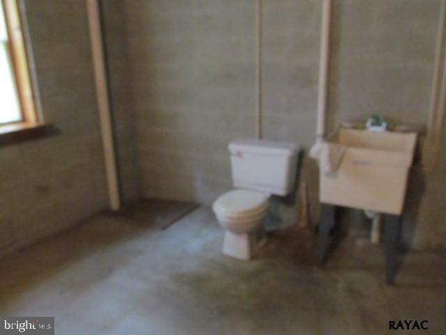 6703 York Road Spring Grove, PA 17362 - Photo 14 of 25