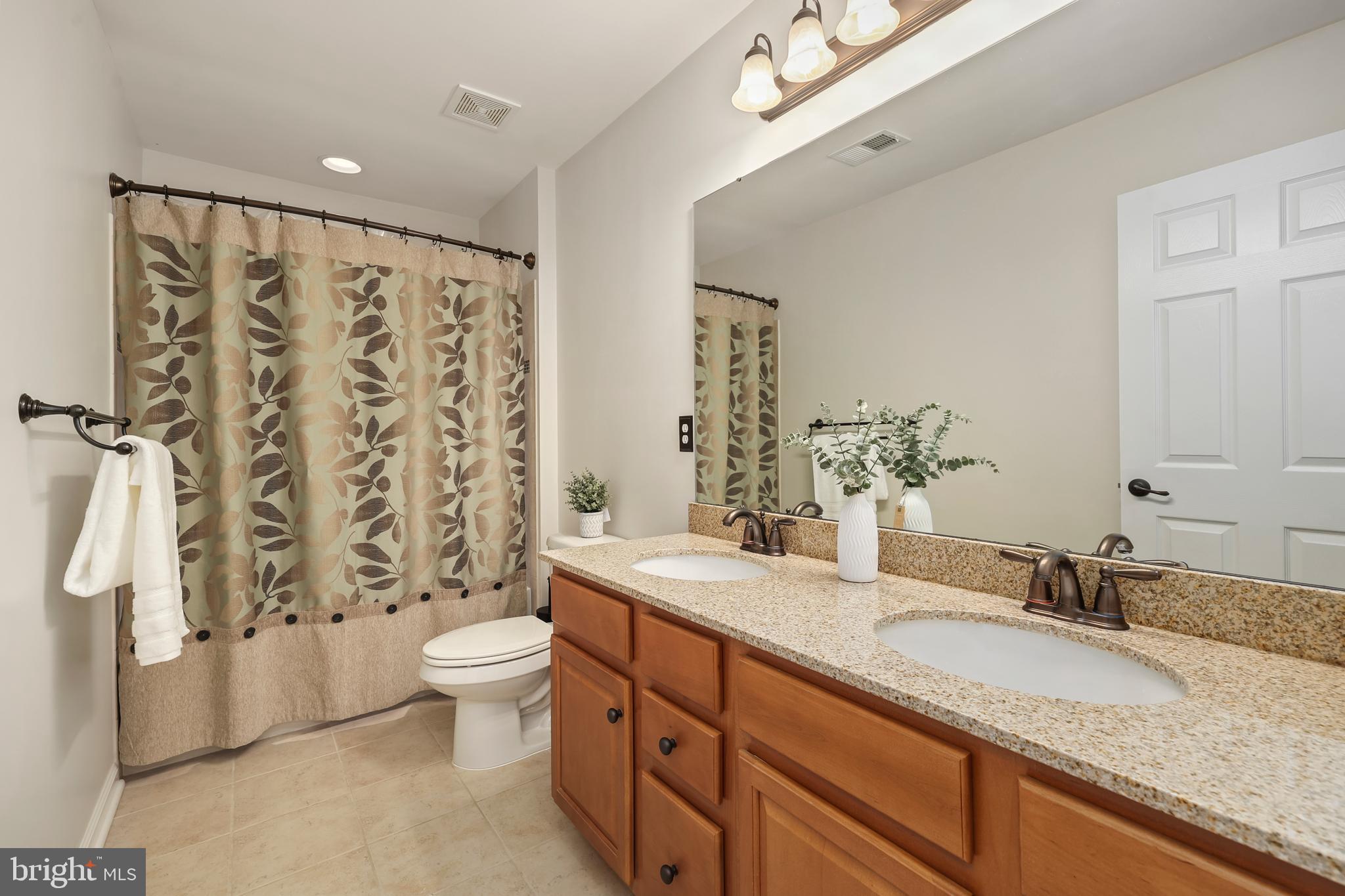 4954 Pebble Run Road Warrenton, VA 20187 - Photo 30 of 67 Renovated upstairs hallway bathroom