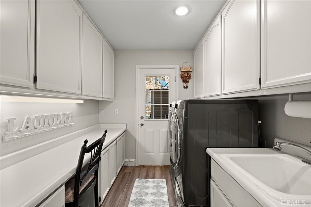 1624 Alessandro Road Redlands, CA 92373 - Photo 21 of 58 a kitchen with a sink a stove and refrigerator