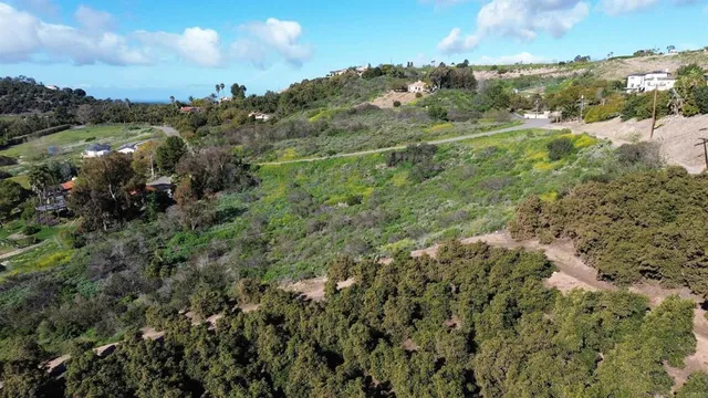 $350,000 | 1560 Camino Corto, Fallbrook, CA 92028