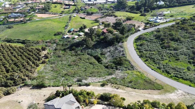 $350,000 | 1560 Camino Corto, Fallbrook, CA 92028