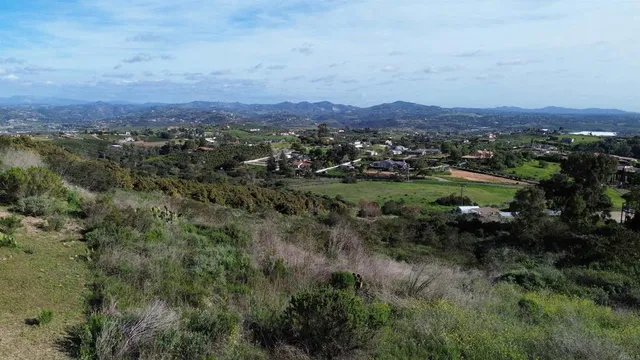 $350,000 | 1560 Camino Corto, Fallbrook, CA 92028